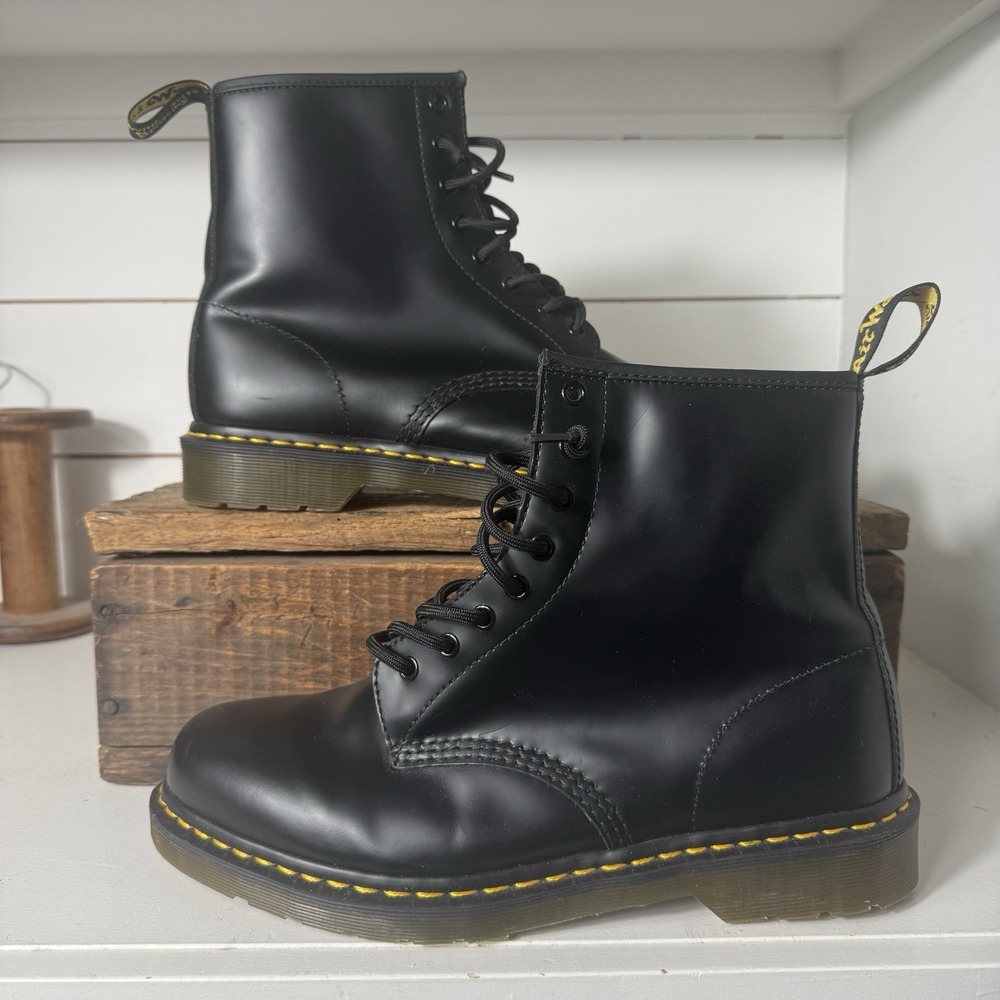 Dr. Martens 1460 8 Eye Black Leather Boots Mens Size 11 Soft Toe NEW
